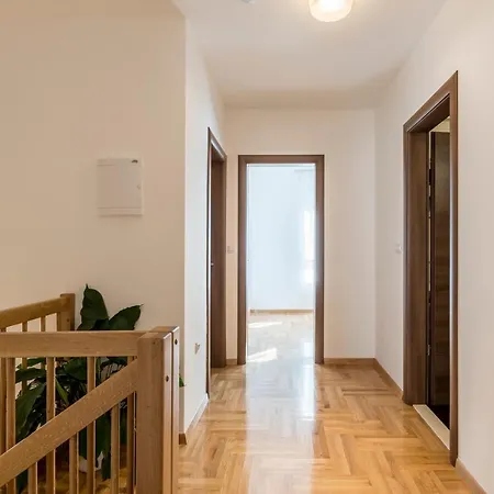 Family Spalatum 아파트 포드스트라나